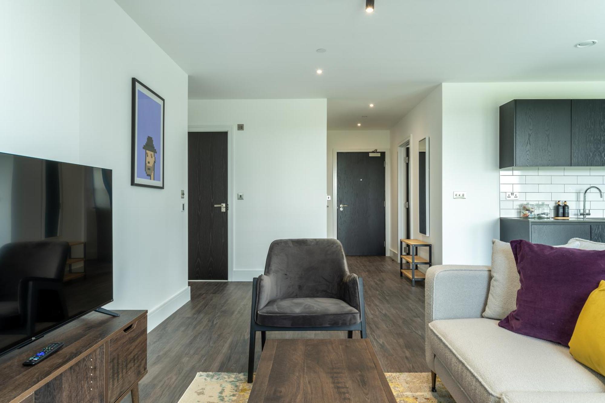 Mitre Punks By Artsy * Londra